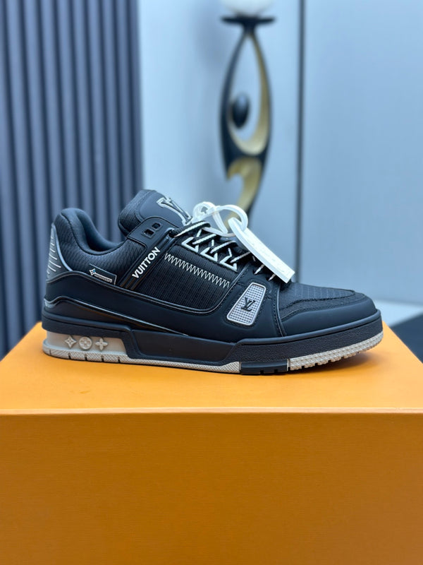 Luxury Black & Silver Low-Top Sneakers – Premium Casual Shoes