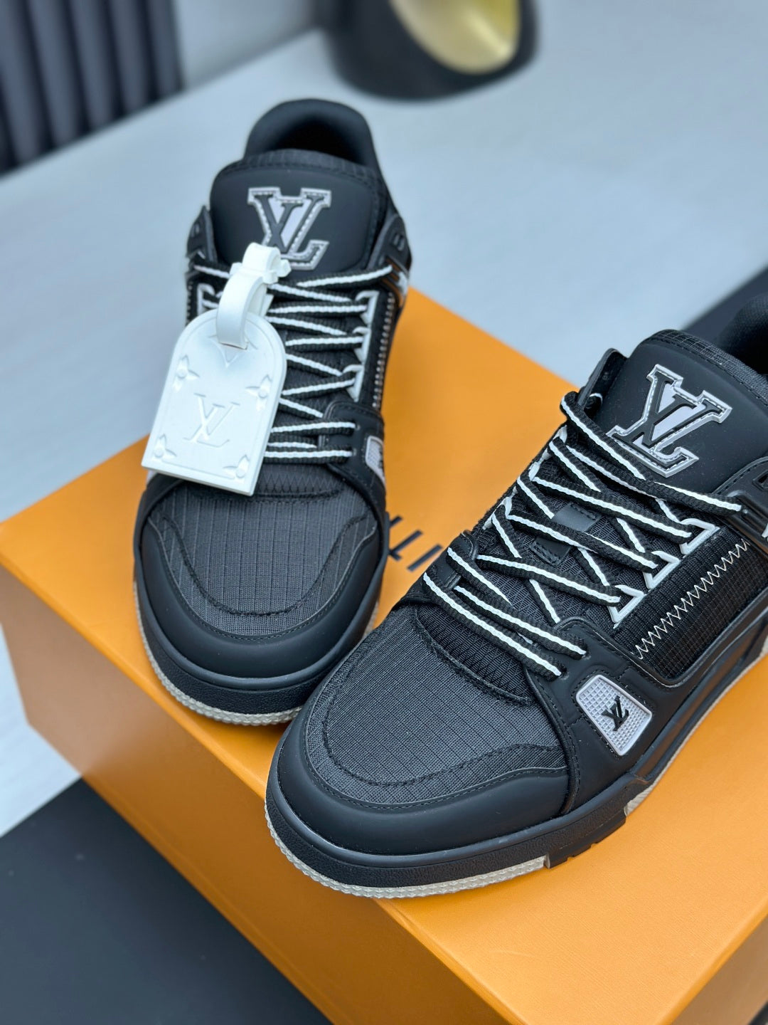 Luxury Black & Silver Low-Top Sneakers – Premium Casual Shoes